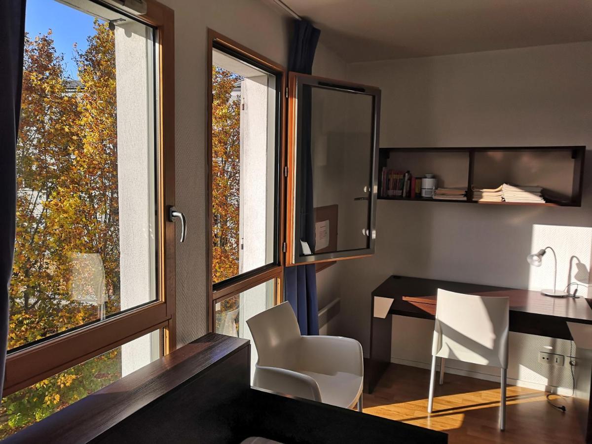 Studio Lumineux 10 Min A La Defense Rueil-Malmaison Dış mekan fotoğraf