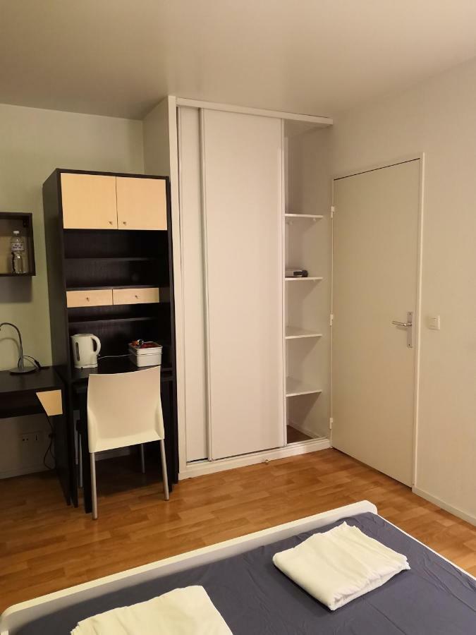 Studio Lumineux 10 Min A La Defense Rueil-Malmaison Dış mekan fotoğraf